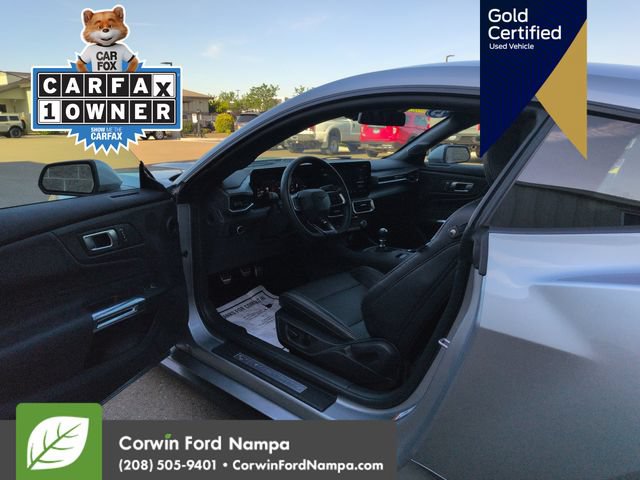 Used 2025 Ford Mustang GT Premium RWD image 11