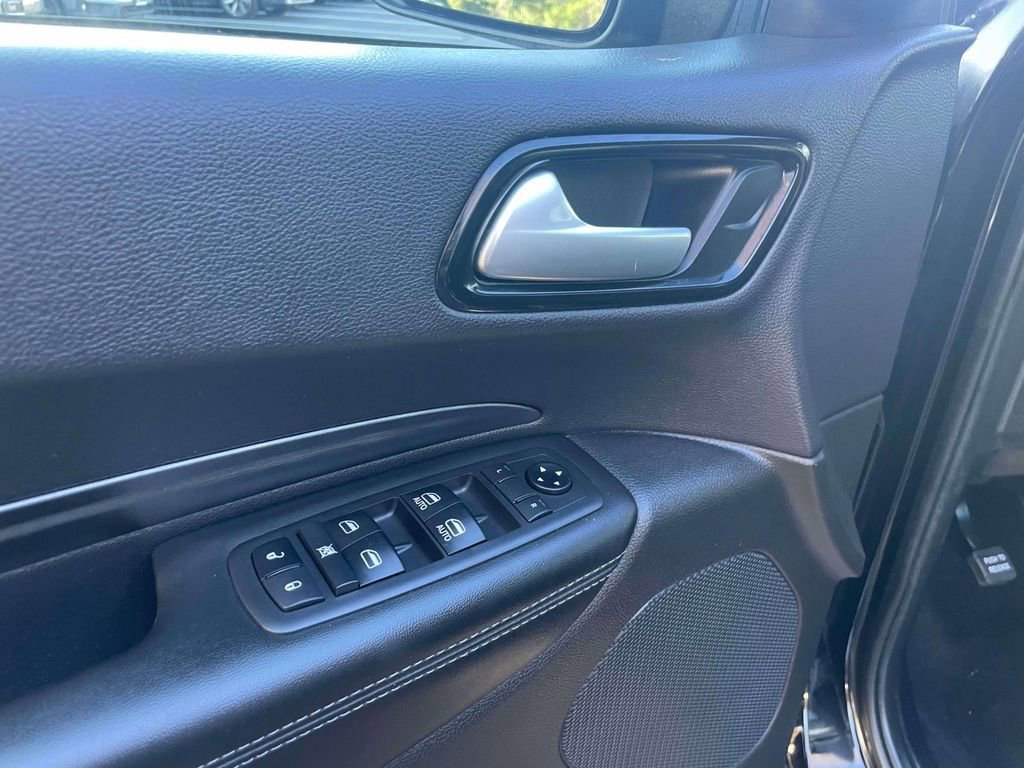 Used 2021 Dodge Durango SXT image 16