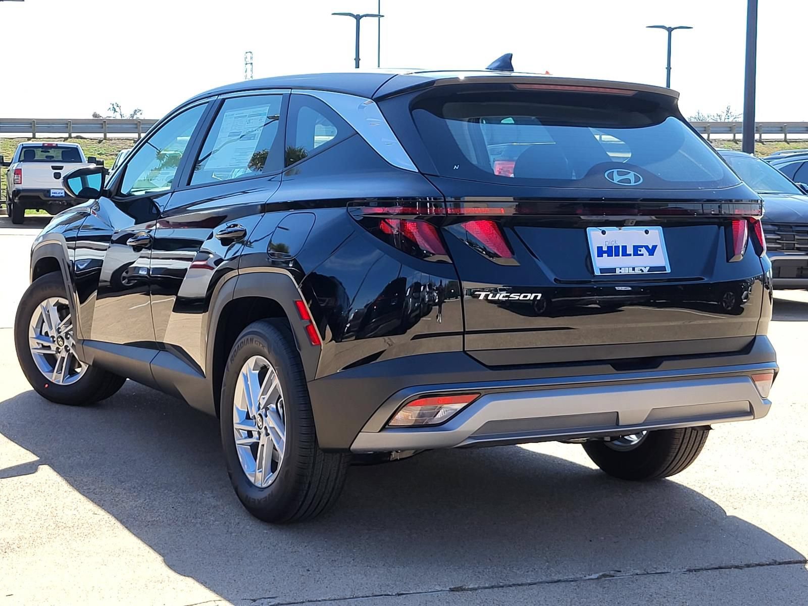 New 2026 Hyundai Tucson SE FWD image 3