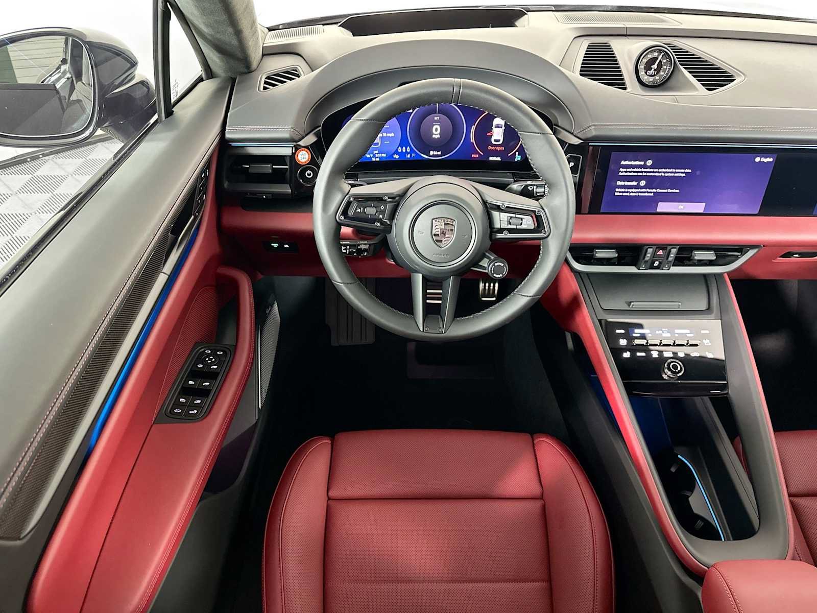Used 2025 Porsche Macan Turbo Electric AWD/4WD image 24