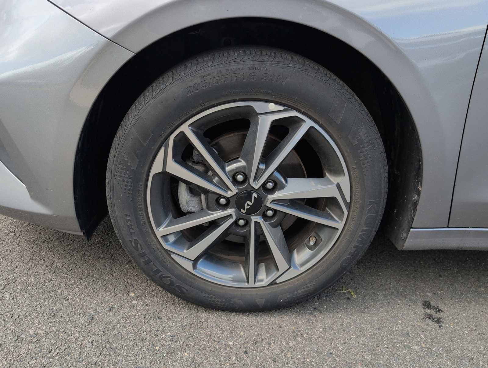 Used 2023 Kia Forte LXS FWD image 14