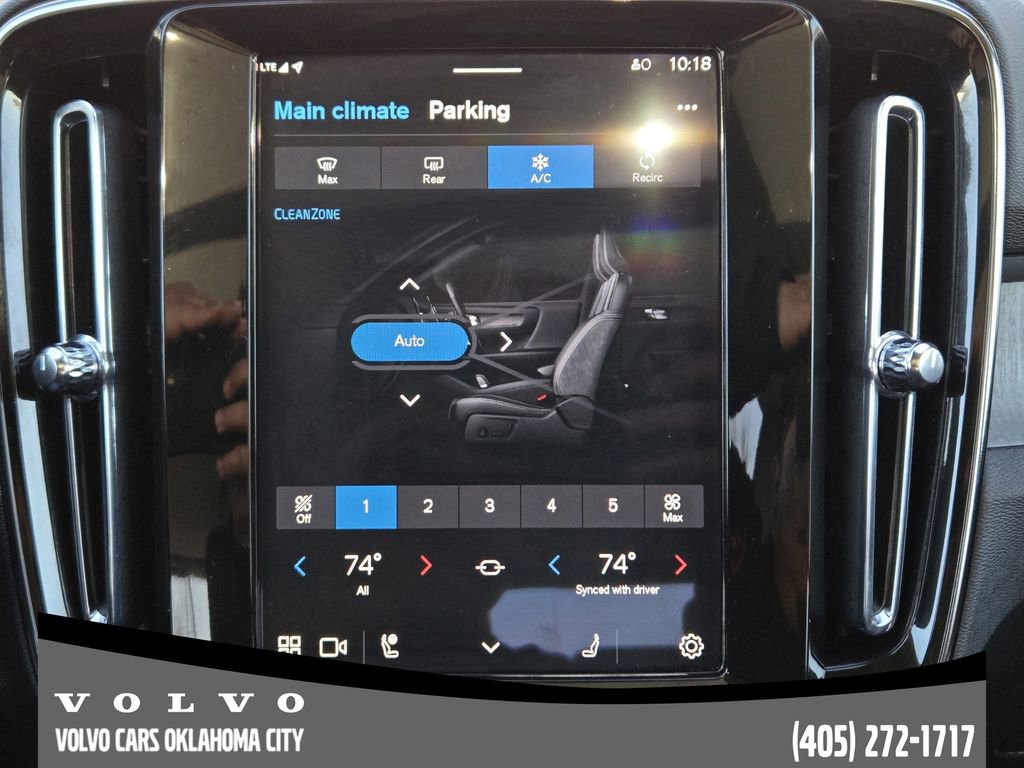 Certified 2025 Volvo XC40 B5 Plus image 18