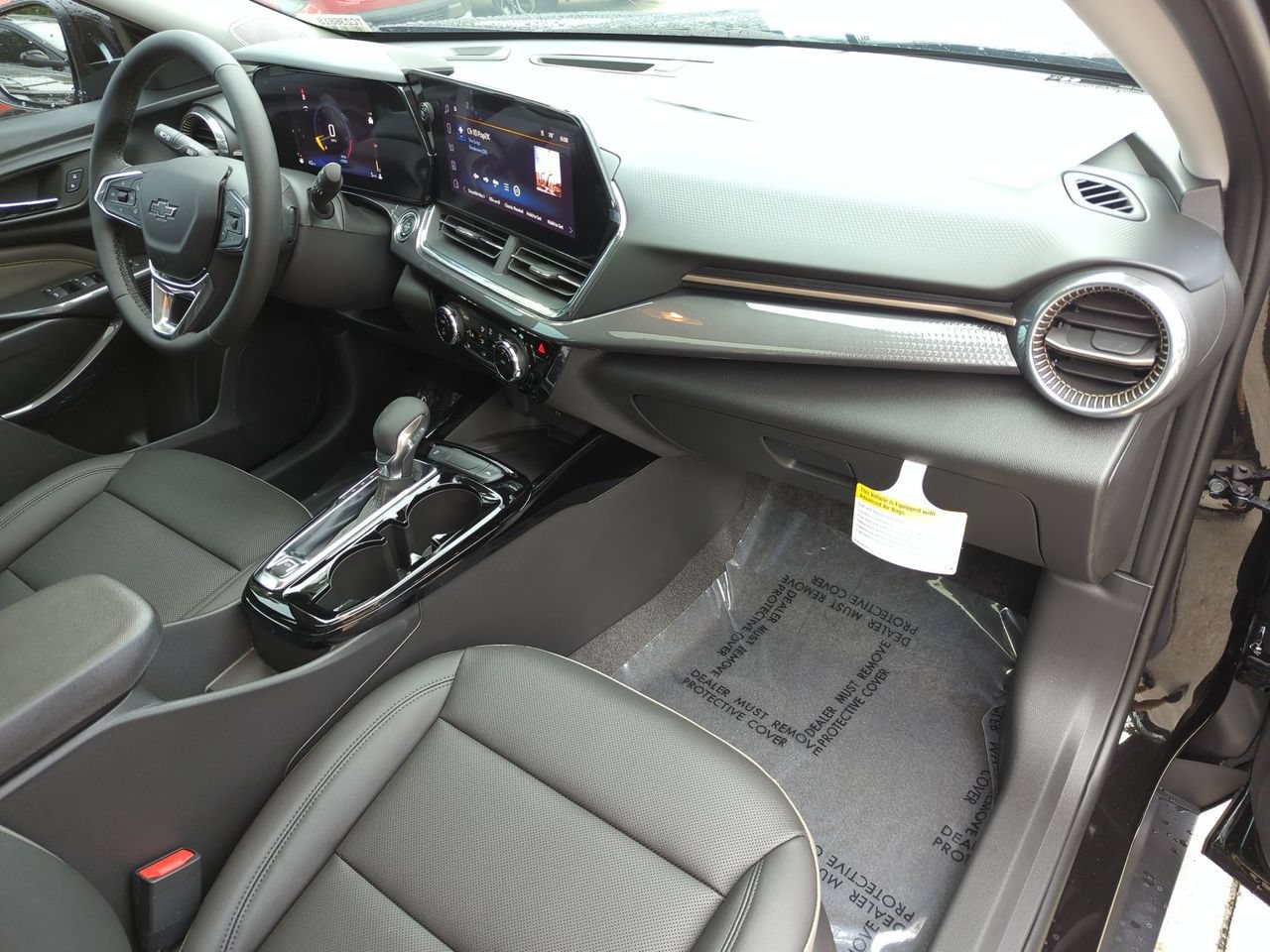 New 2026 Chevrolet Trax ACTIV w/ Sunroof Package FWD image 25