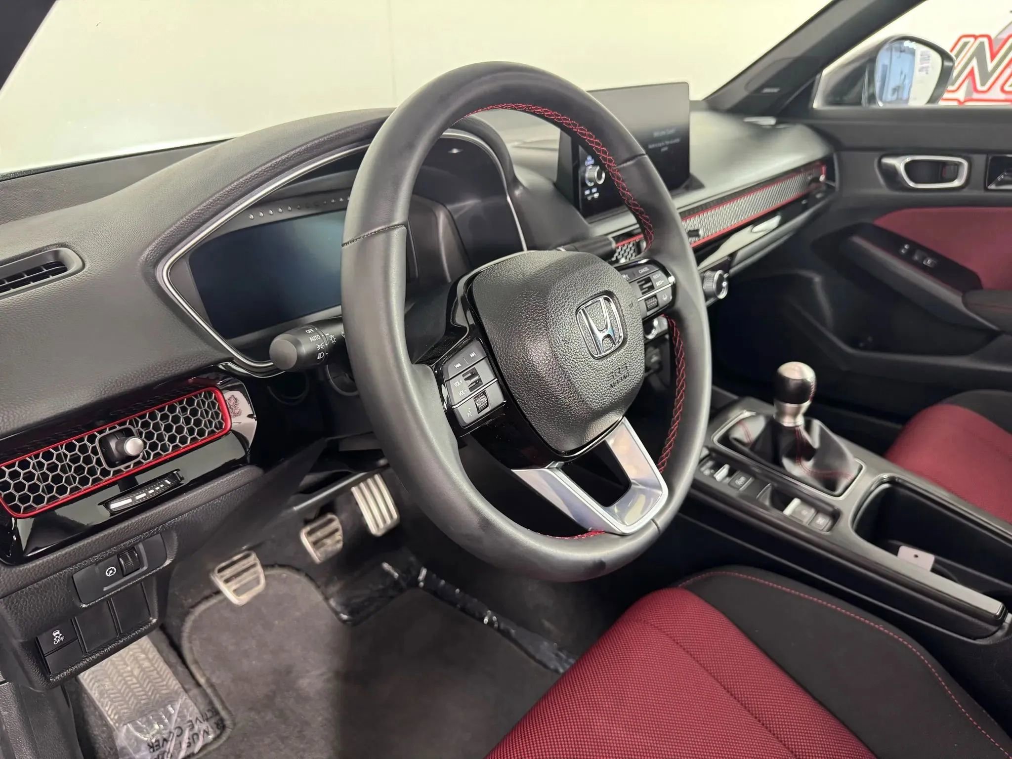 Used 2025 Honda Civic Si image 11