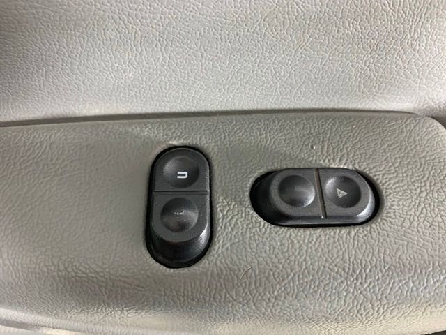 Used 2008 Ford E-150 and Econoline 150 image 24