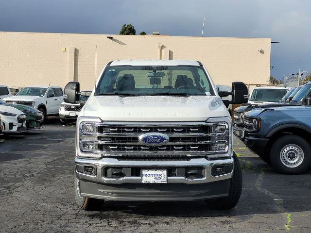 New 2026 Ford F350 Lariat w/ FX4 Off-Road Package image 2