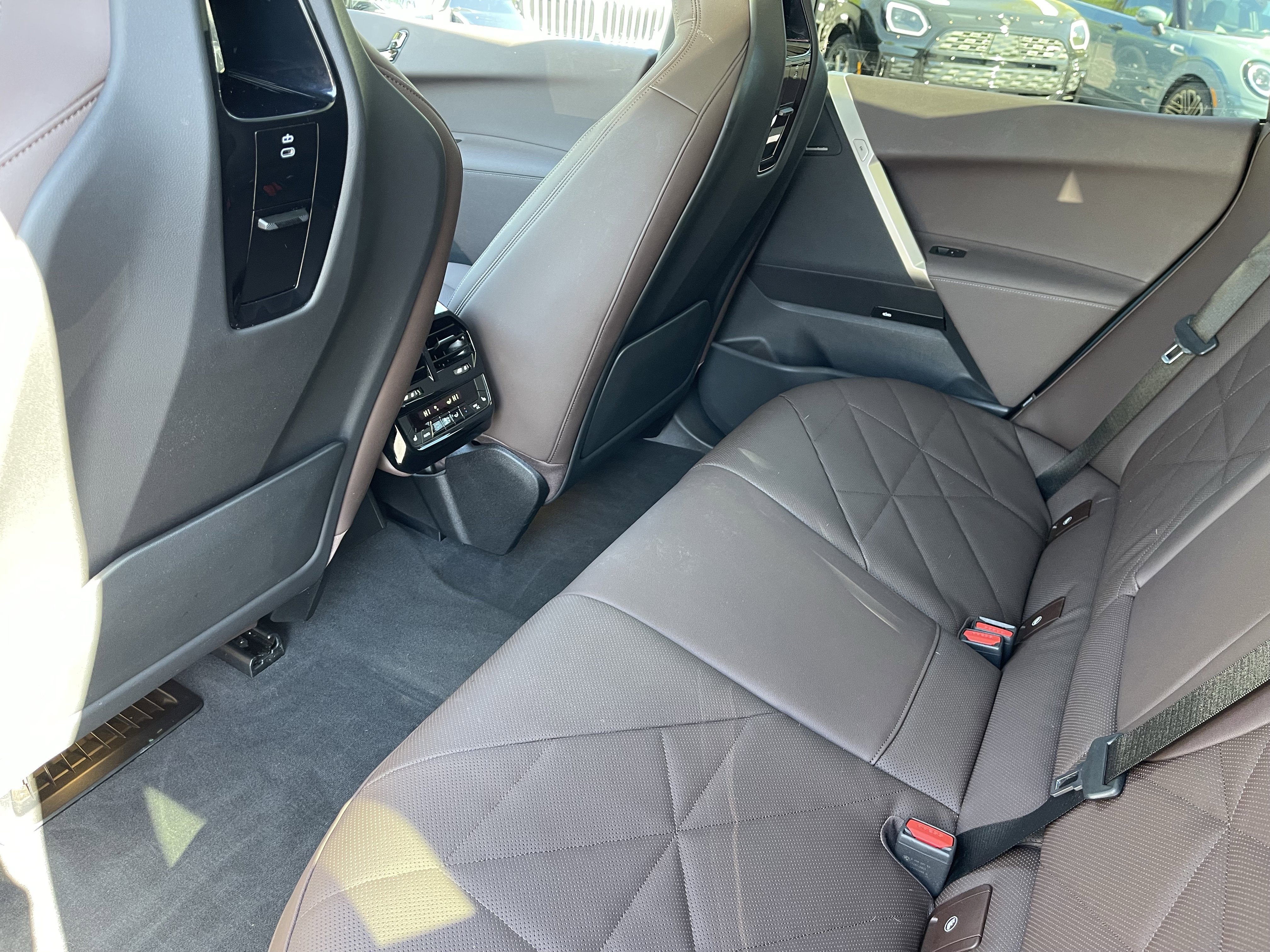 Certified 2025 BMW iX xDrive50 w/ Convenience Package image 15