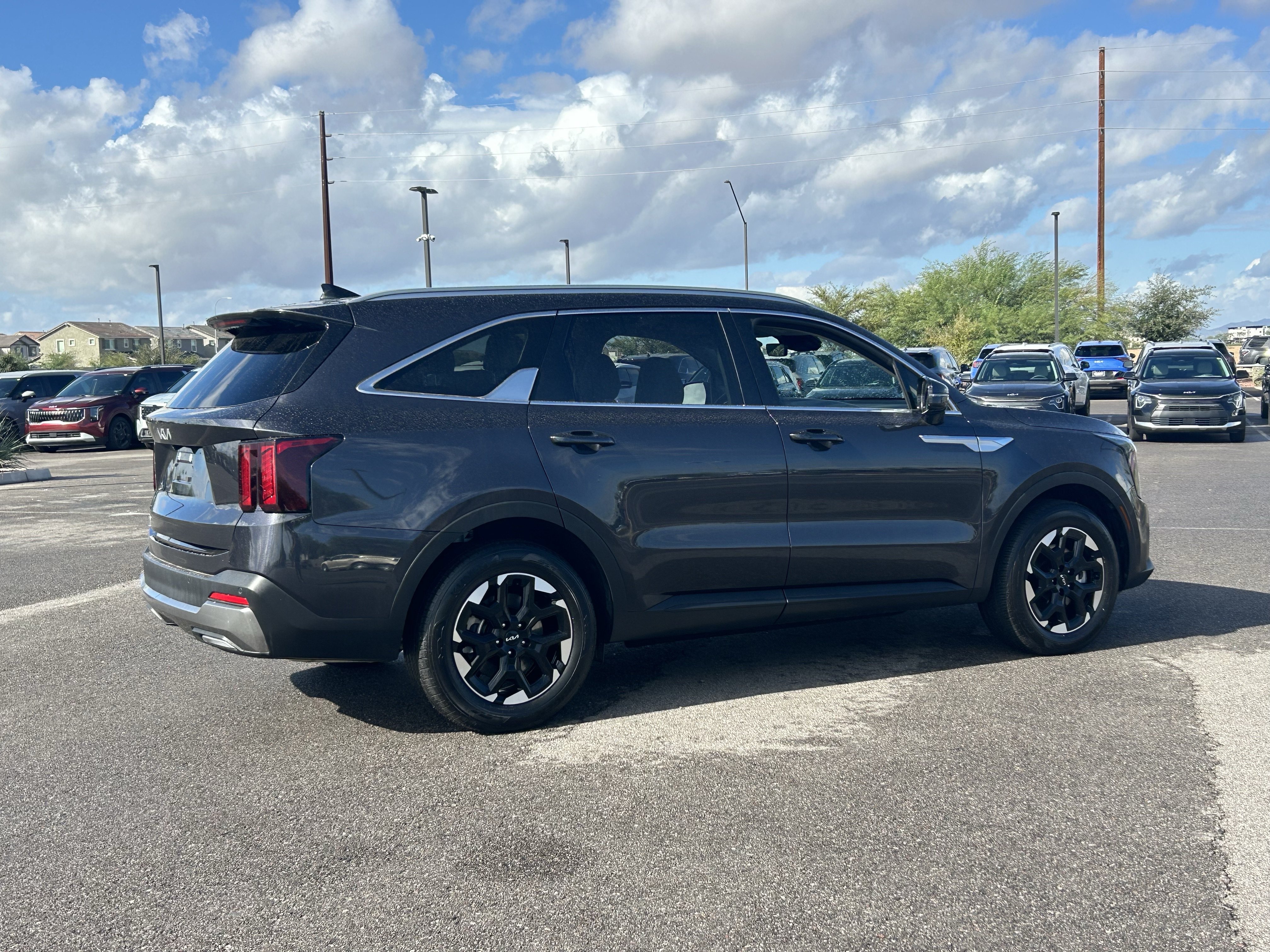 Certified 2026 Kia Sorento S FWD image 5