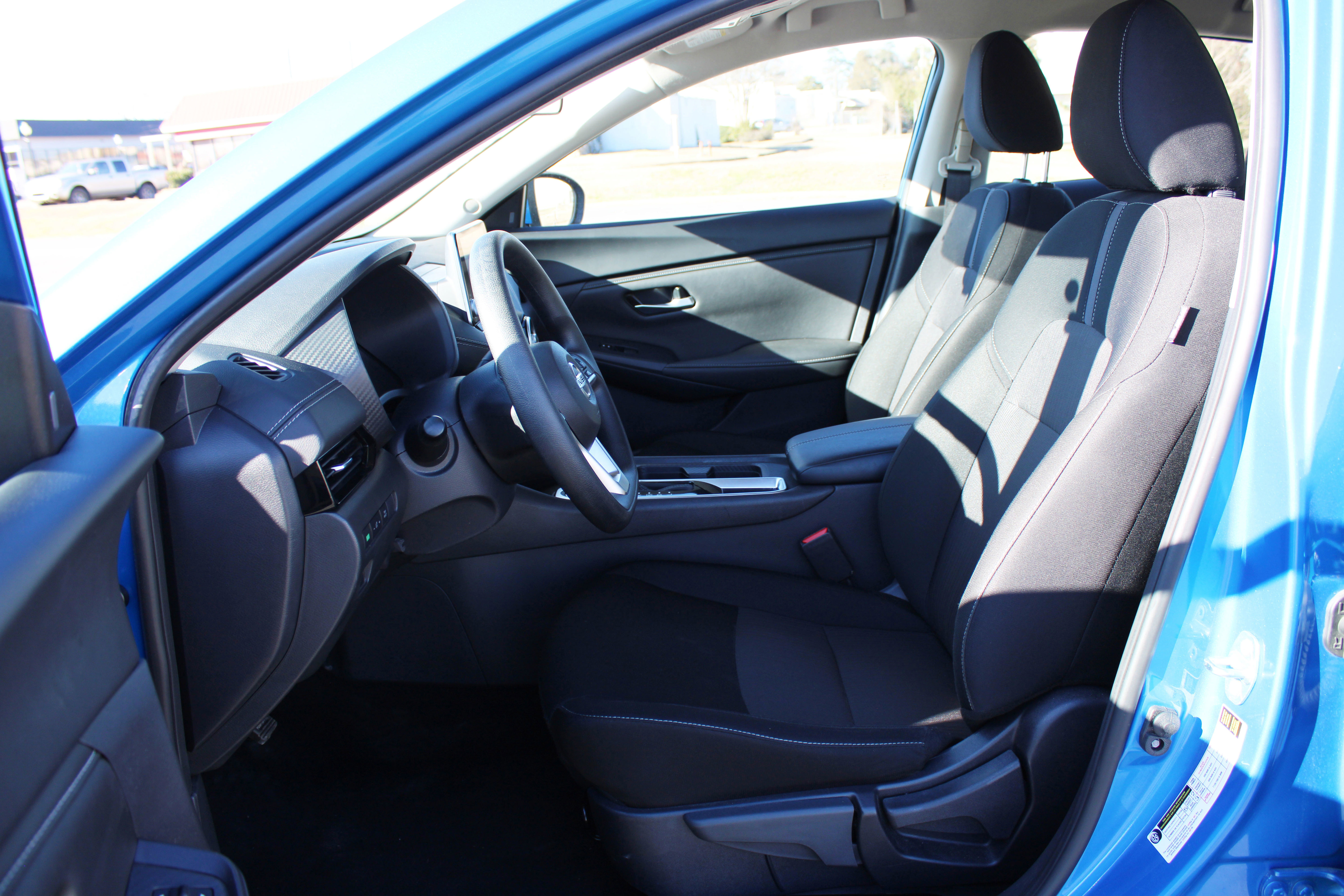 Used 2025 Nissan Sentra SV image 24