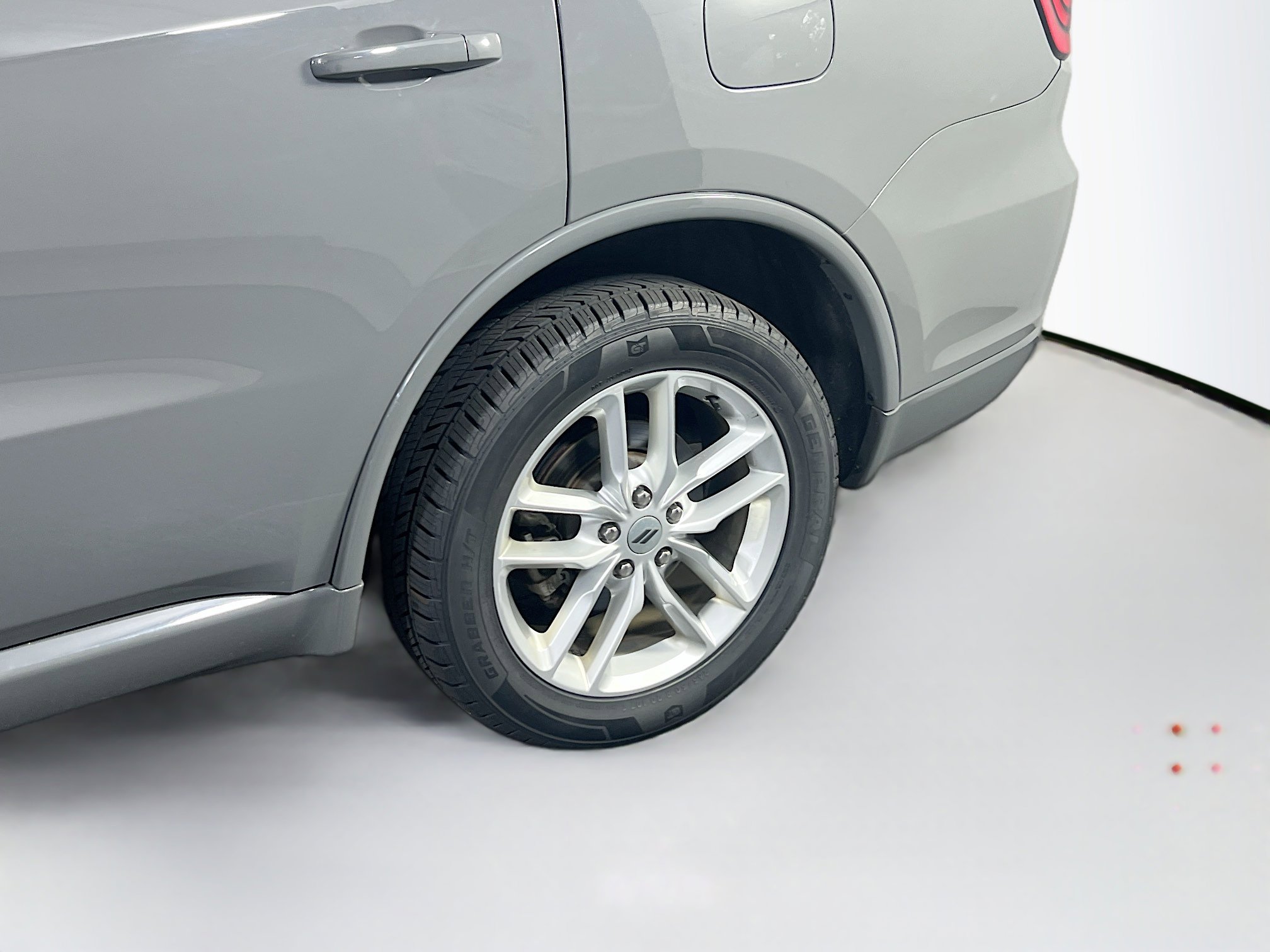 Used 2022 Dodge Durango GT image 28