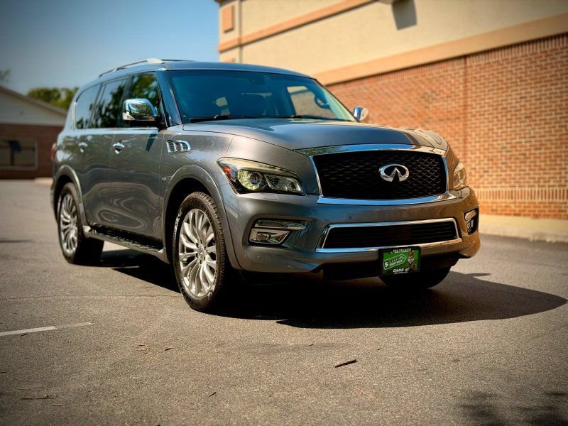 Used 2016 INFINITI QX80 4WD w/ Deluxe Technology Package image 1