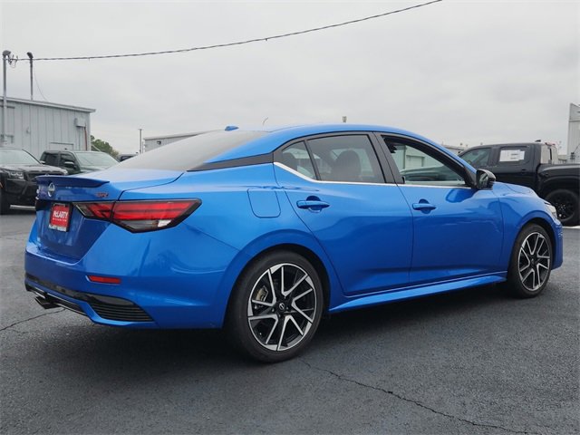 Certified 2025 Nissan Sentra SR w/ SR Premium Package image 3