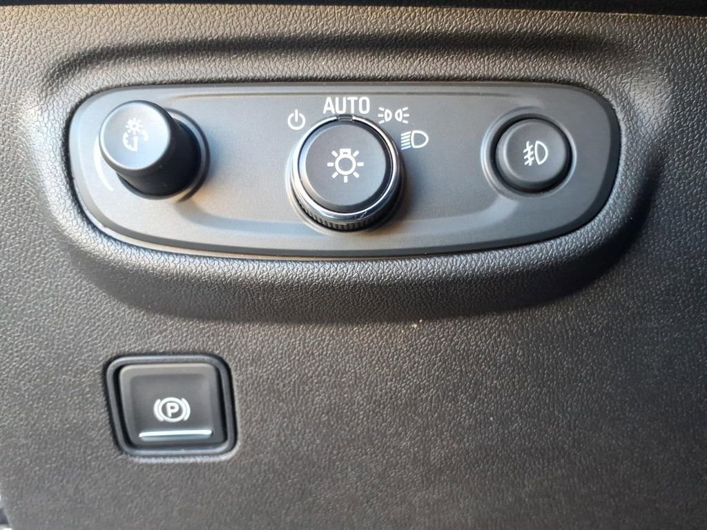 Used 2020 GMC Terrain SLT w/ Preferred Package image 26