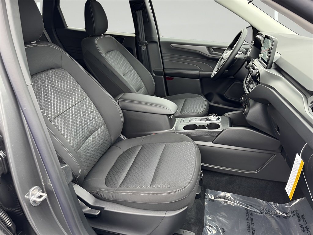 New 2025 Ford Escape Active w/ Cold Weather Package image 30