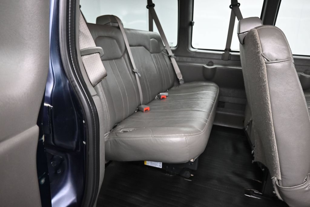 Used 2014 Chevrolet Express 3500 LS RWD image 31