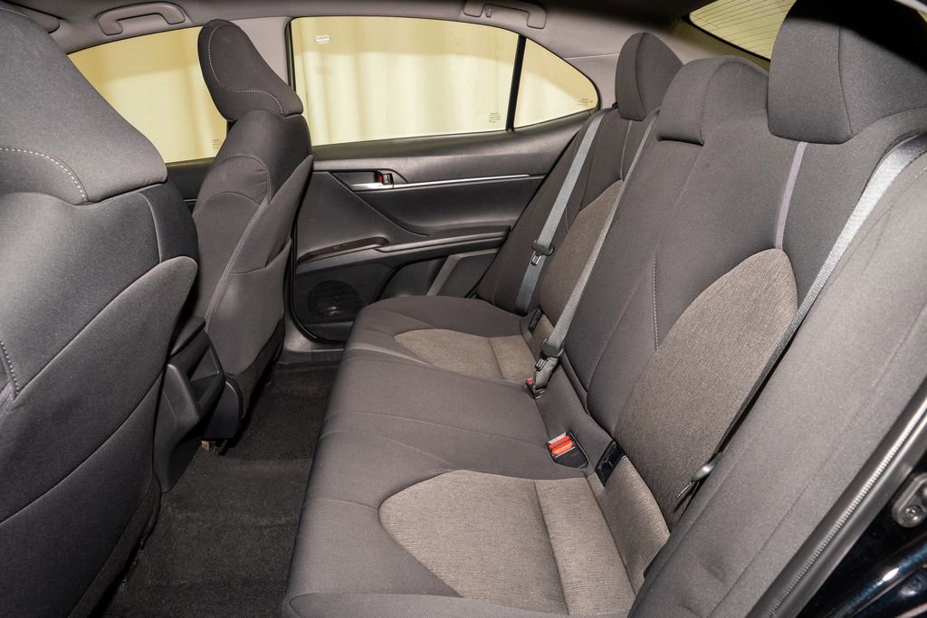 Used 2024 Toyota Camry LE image 7