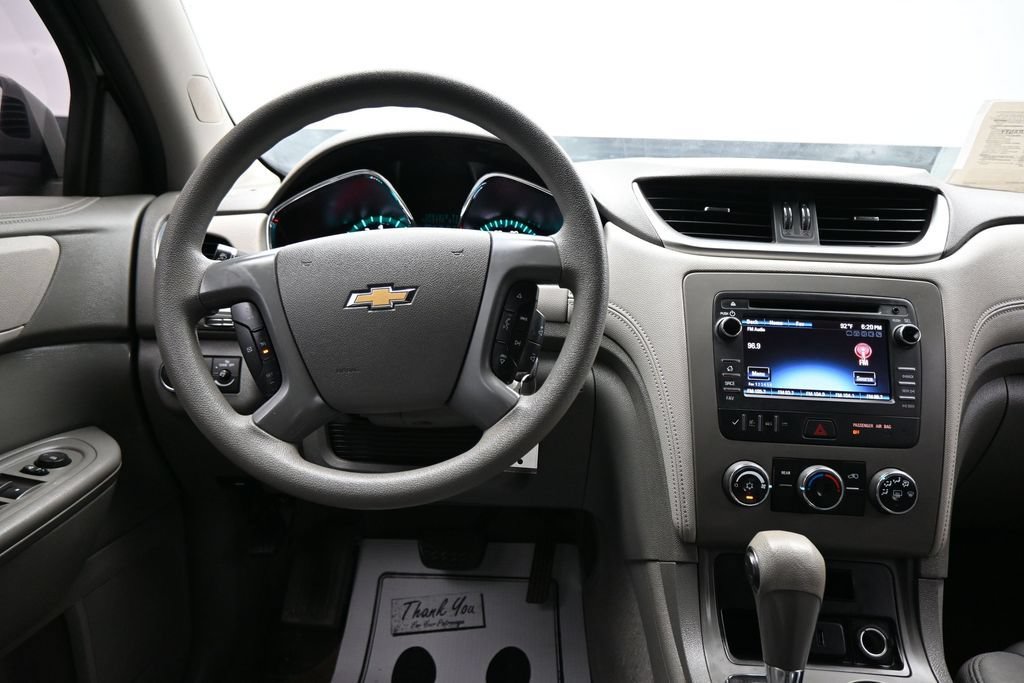 Used 2017 Chevrolet Traverse LS FWD image 14