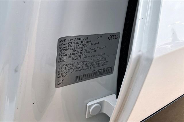 Used 2025 Audi Q5 Premium Plus w/ Premium Plus image 35