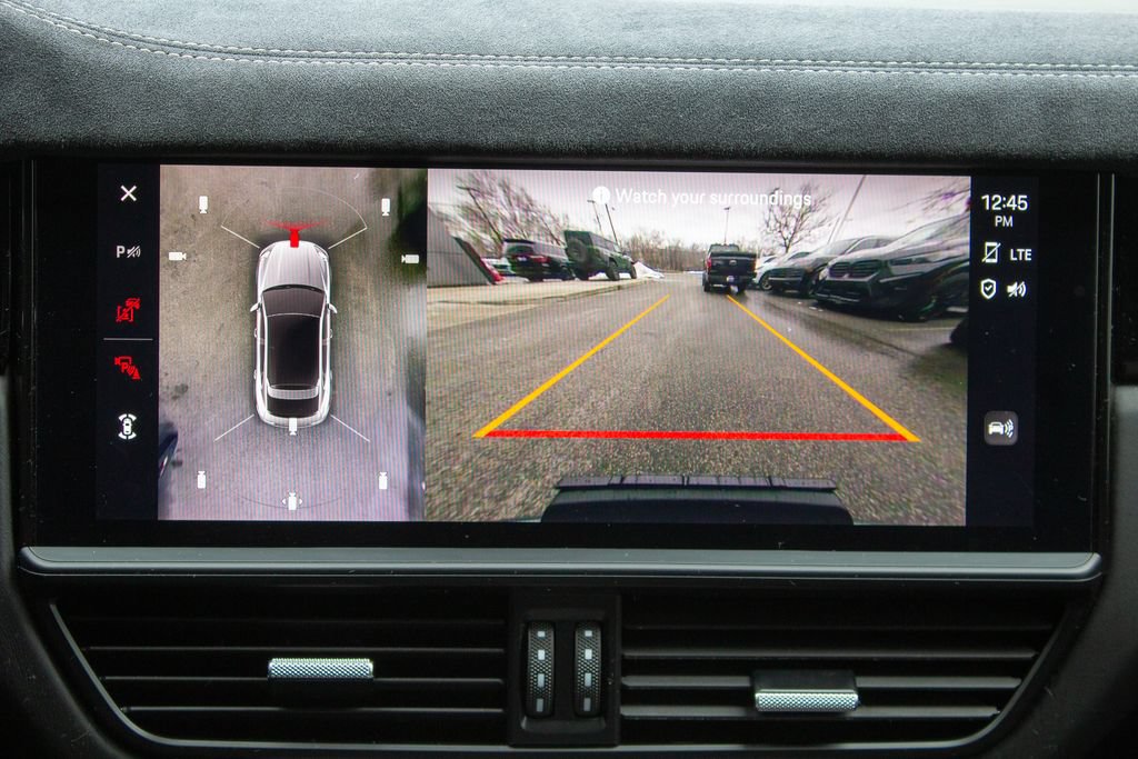 Used 2023 Porsche Cayenne Turbo GT AWD/4WD image 18