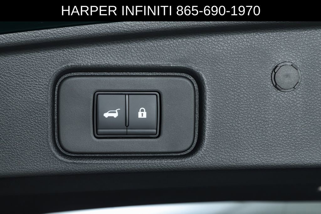 Used 2025 Nissan Pathfinder SL image 30