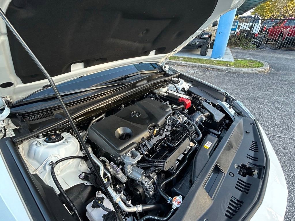 Used 2024 Toyota Camry SE w/ Convenience Package image 29