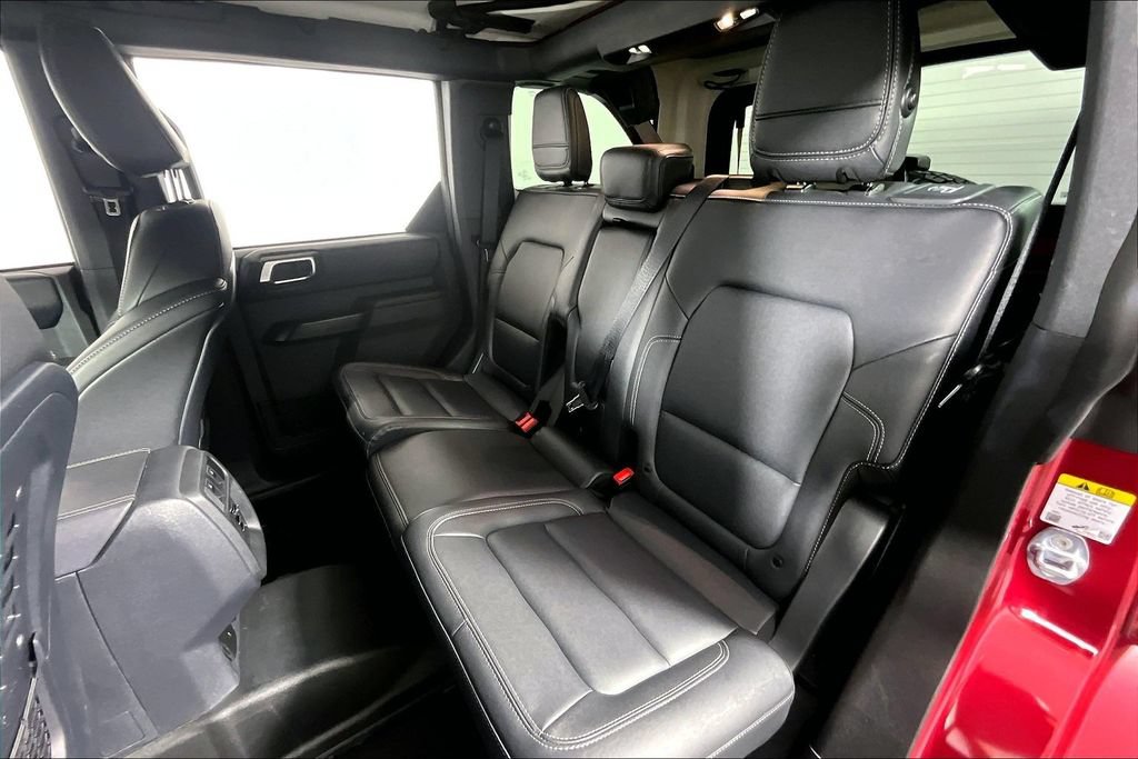 Used 2025 Ford Bronco Badlands AWD/4WD image 26