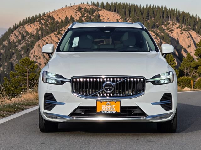 Used 2023 Volvo XC60 B5 Plus AWD/4WD image 3