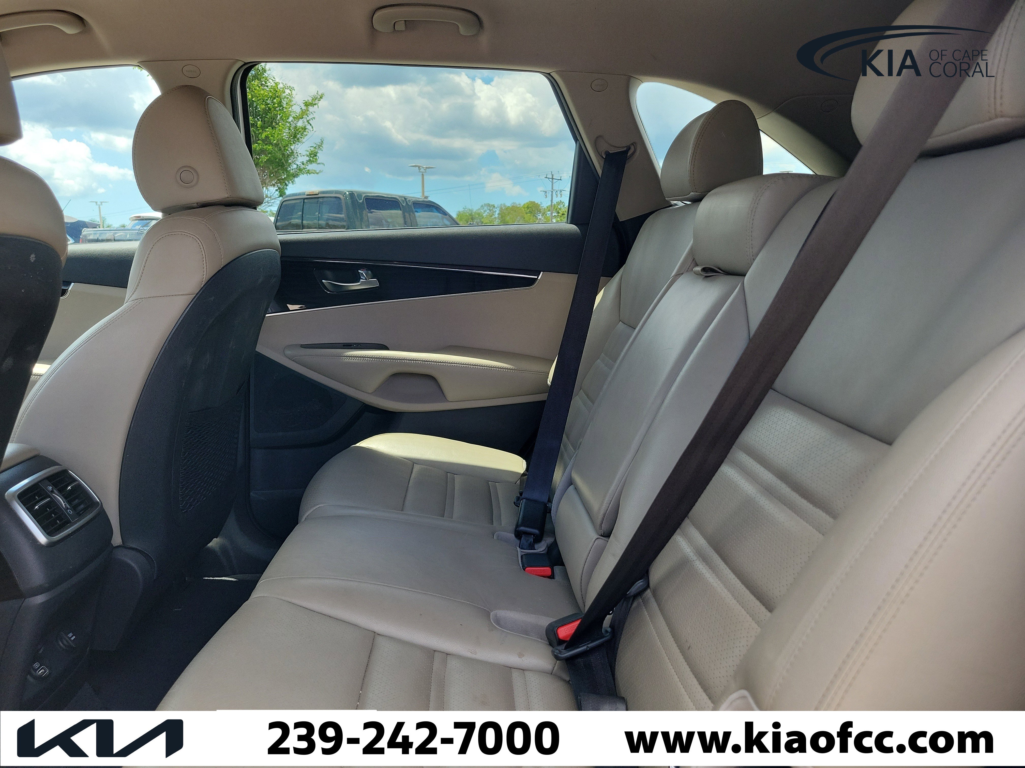 Certified 2019 Kia Sorento EX FWD image 15