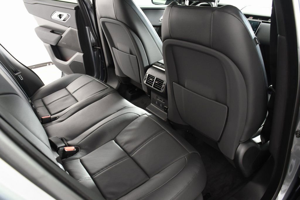 Certified 2025 Land Rover Range Rover Velar Dynamic SE image 22