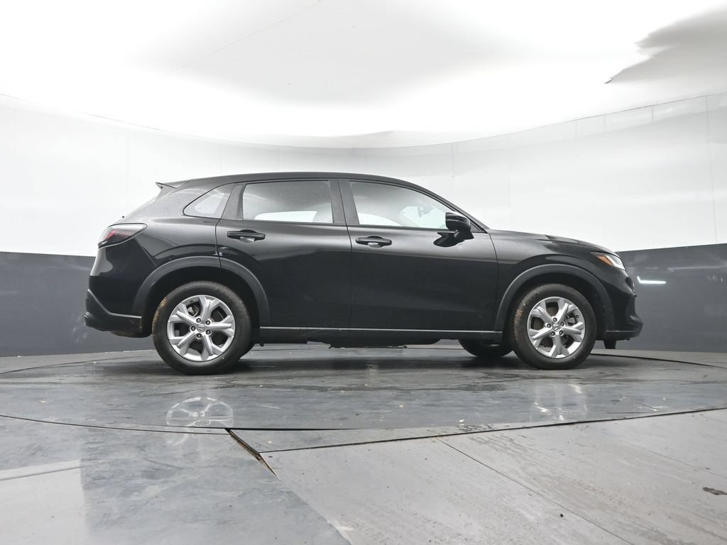 Used 2023 Honda HR-V LX image 28
