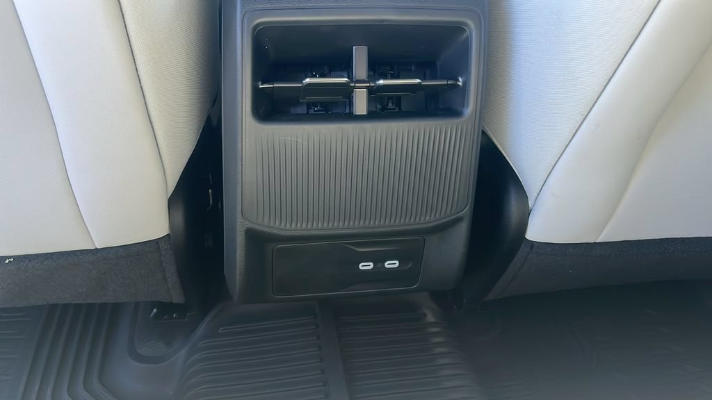 New 2026 Jeep Cherokee Limited AWD/4WD image 21
