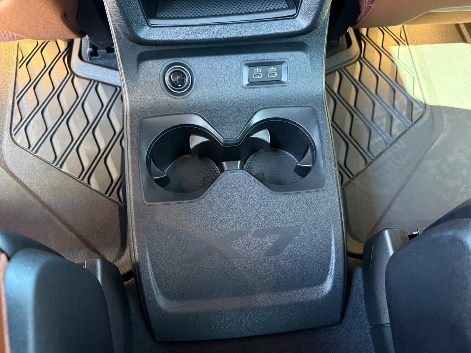 Used 2024 BMW ALPINA XB7 image 17