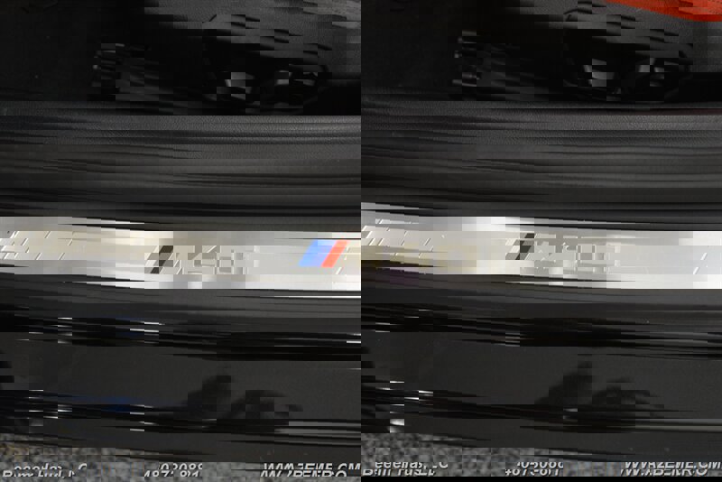 Used 2023 BMW Z4 M40i w/ Premium Package image 28