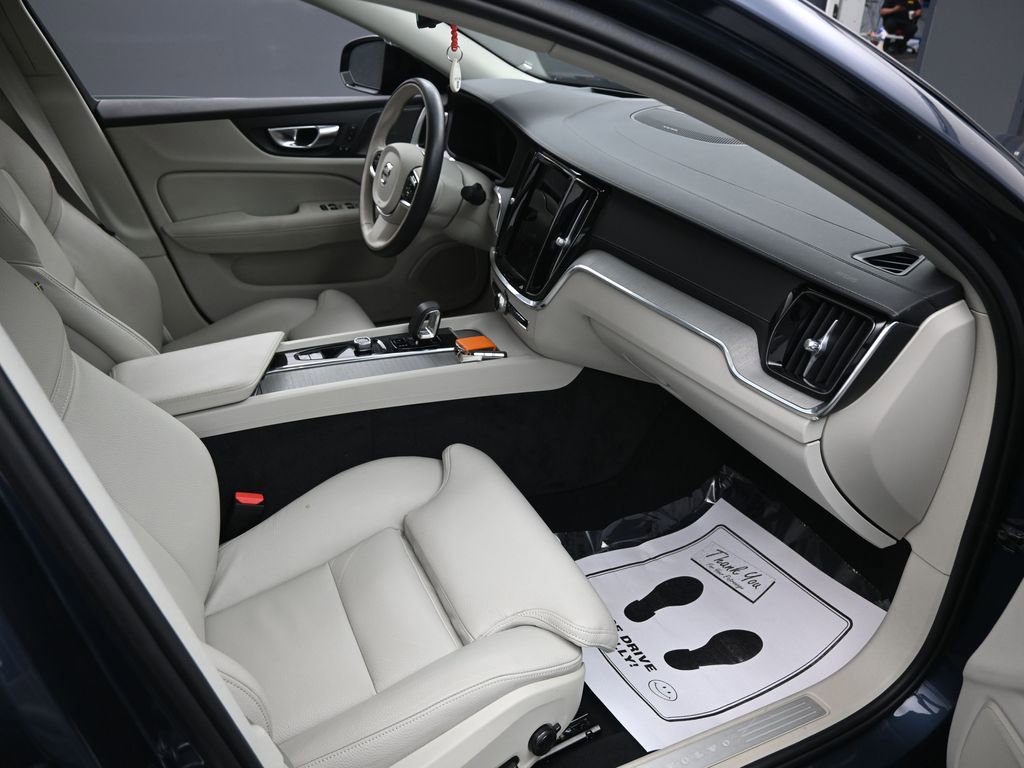 Used 2024 Volvo S60 B5 Ultimate image 29