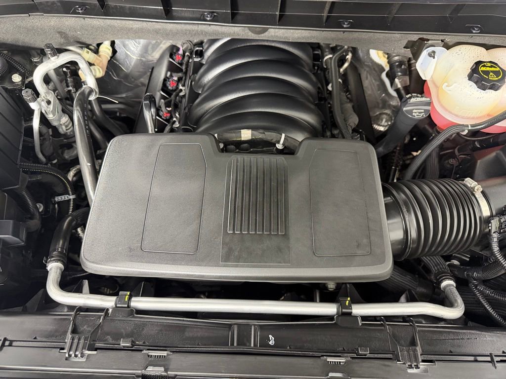 Used 2025 Chevrolet Tahoe LT image 37