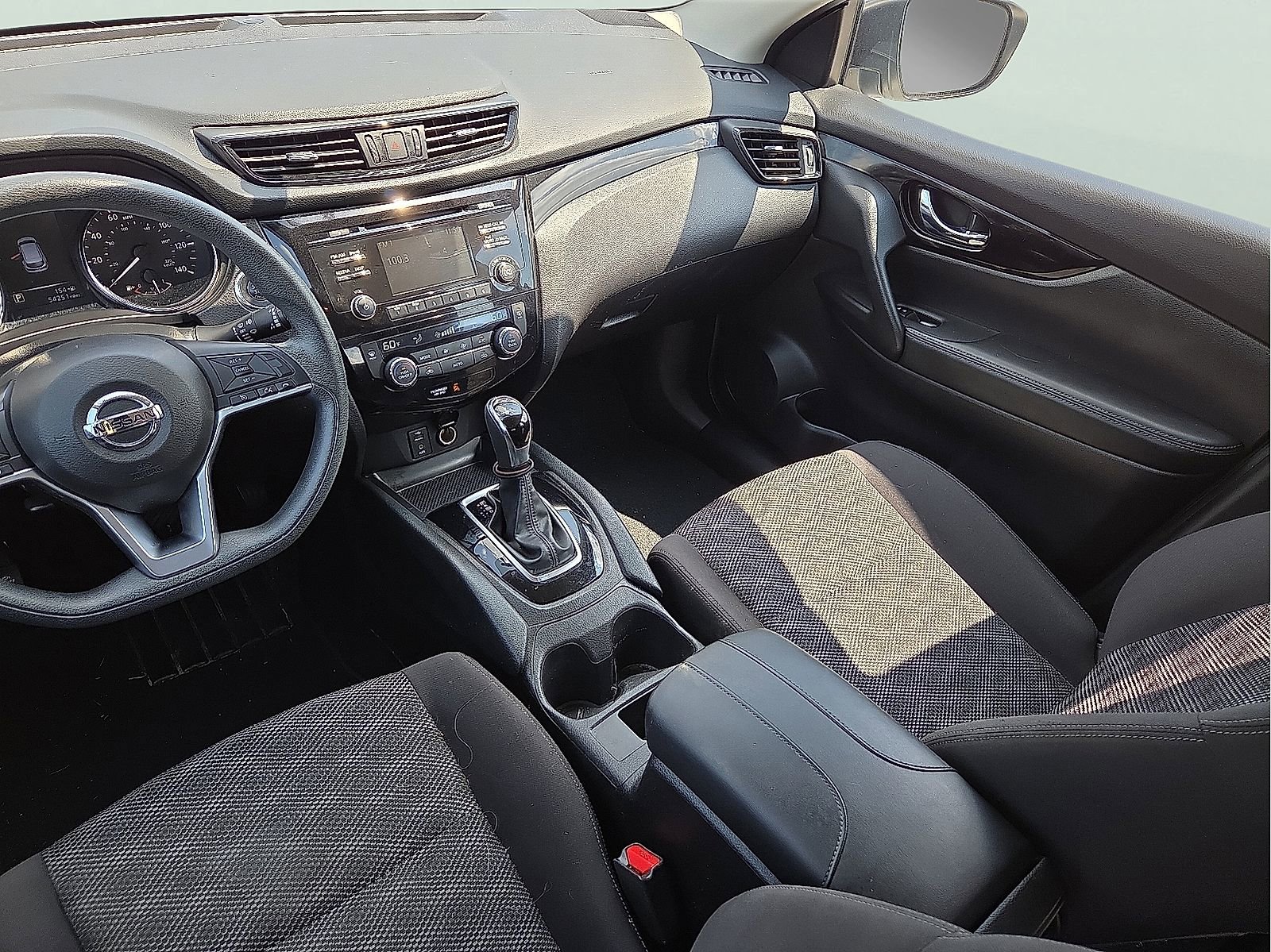 Used 2017 Nissan Rogue Sport SV AWD/4WD image 12