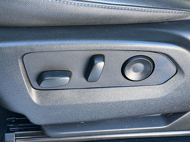 Used 2022 Chevrolet Tahoe Z71 w/ Luxury Package image 41