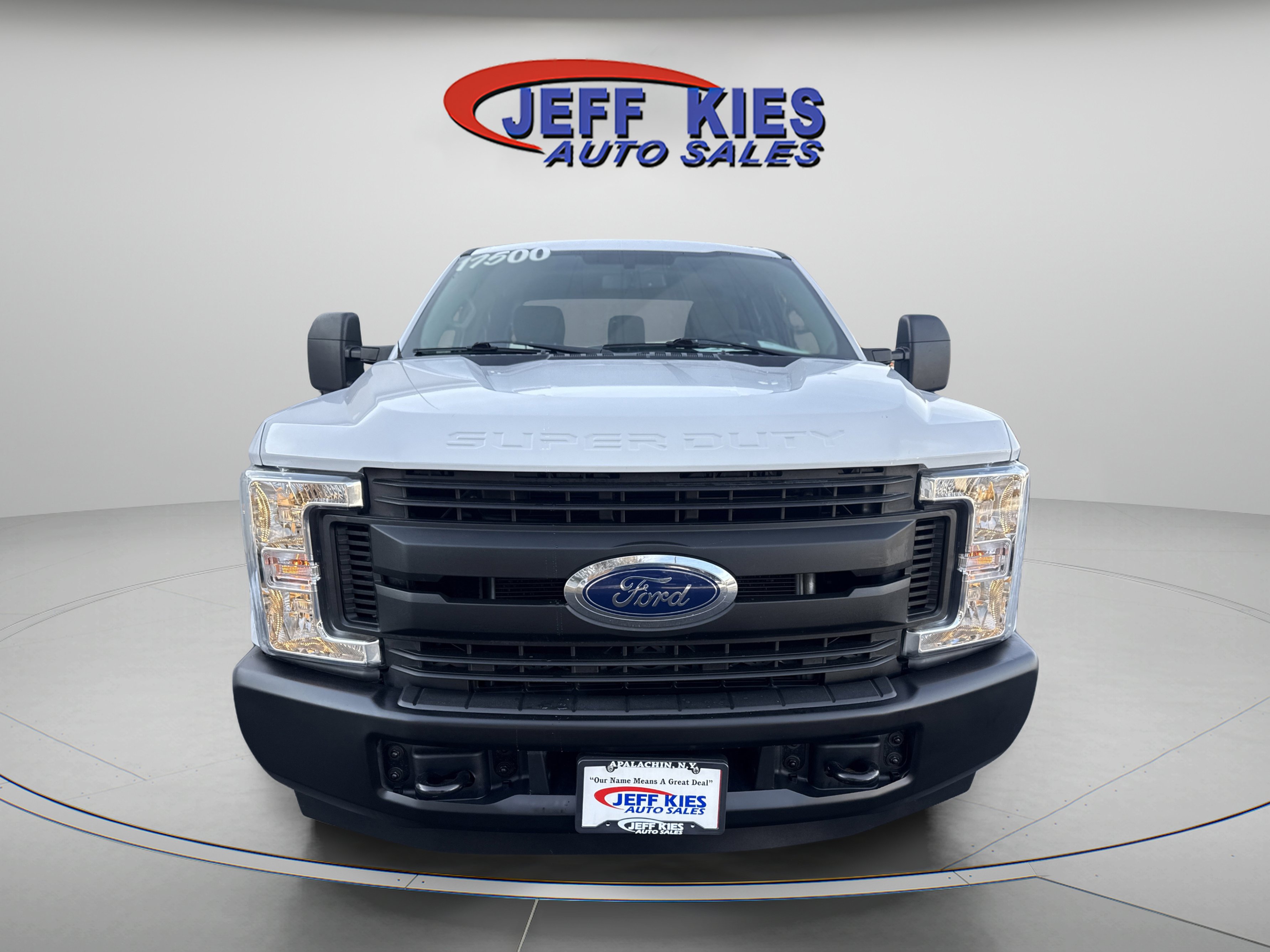 Used 2019 Ford F250 XL image 2