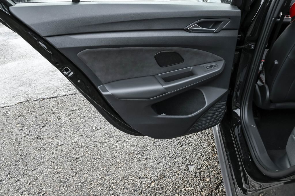 New 2026 Volkswagen GTI SE FWD image 34