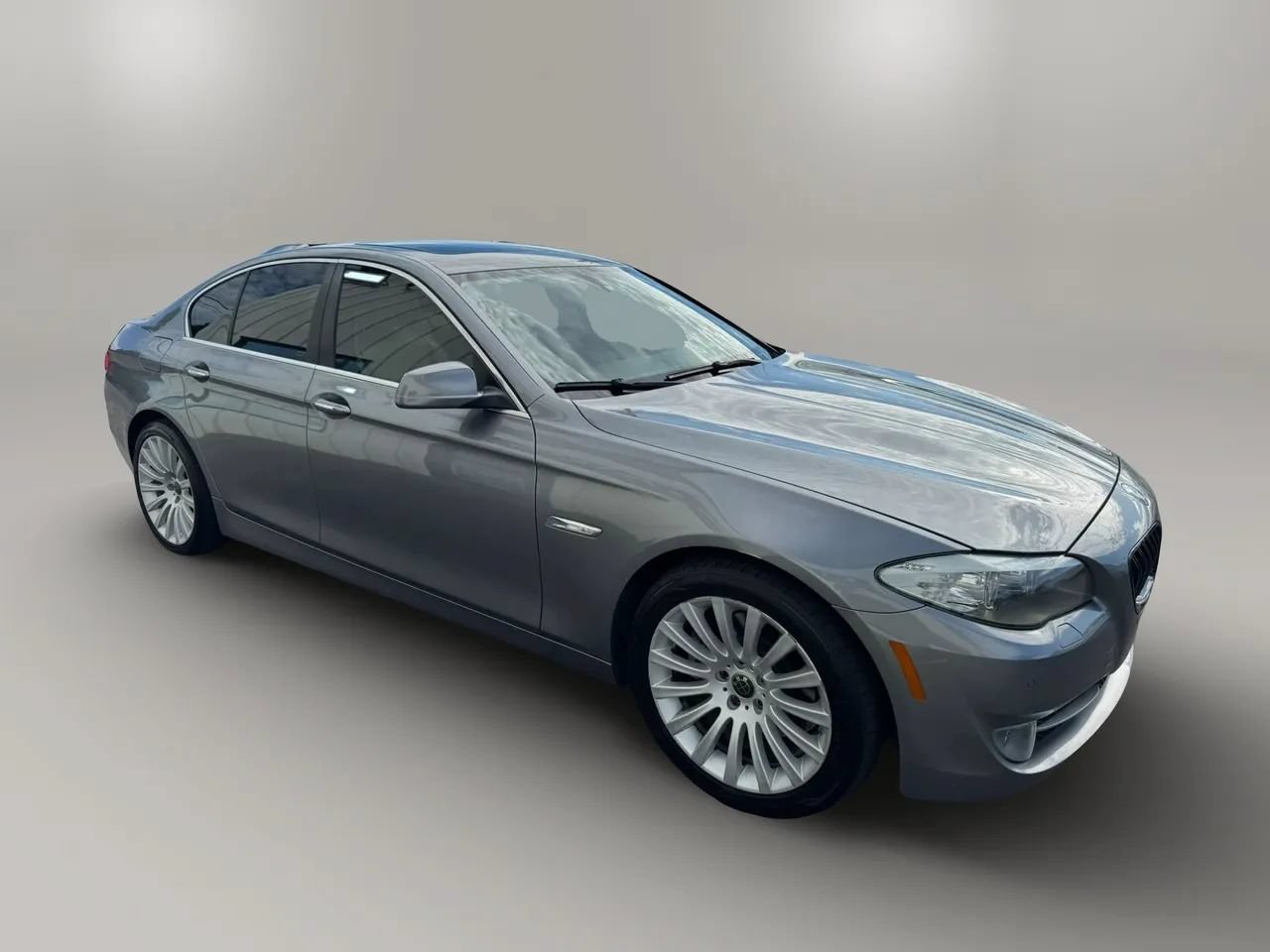 Used 2013 BMW 528i xDrive Sedan AWD/4WD image 4