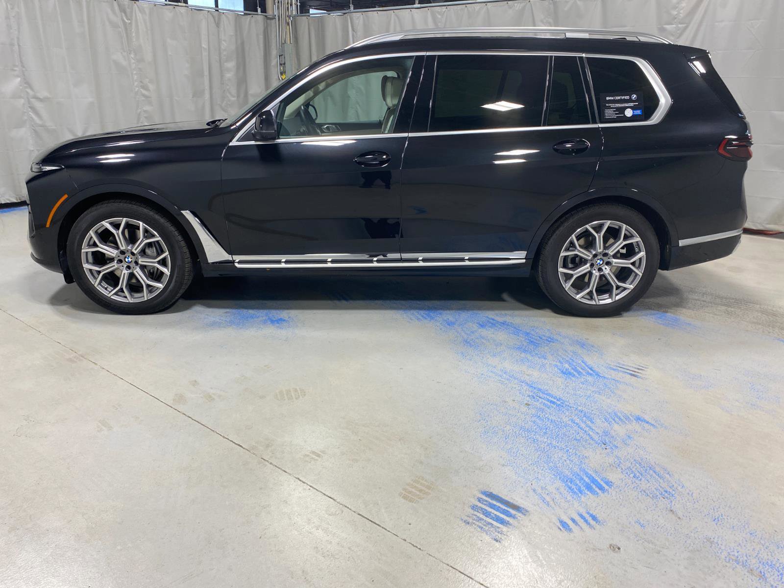 Certified 2023 BMW X7 xDrive40i w/ Climate Comfort Package image 5