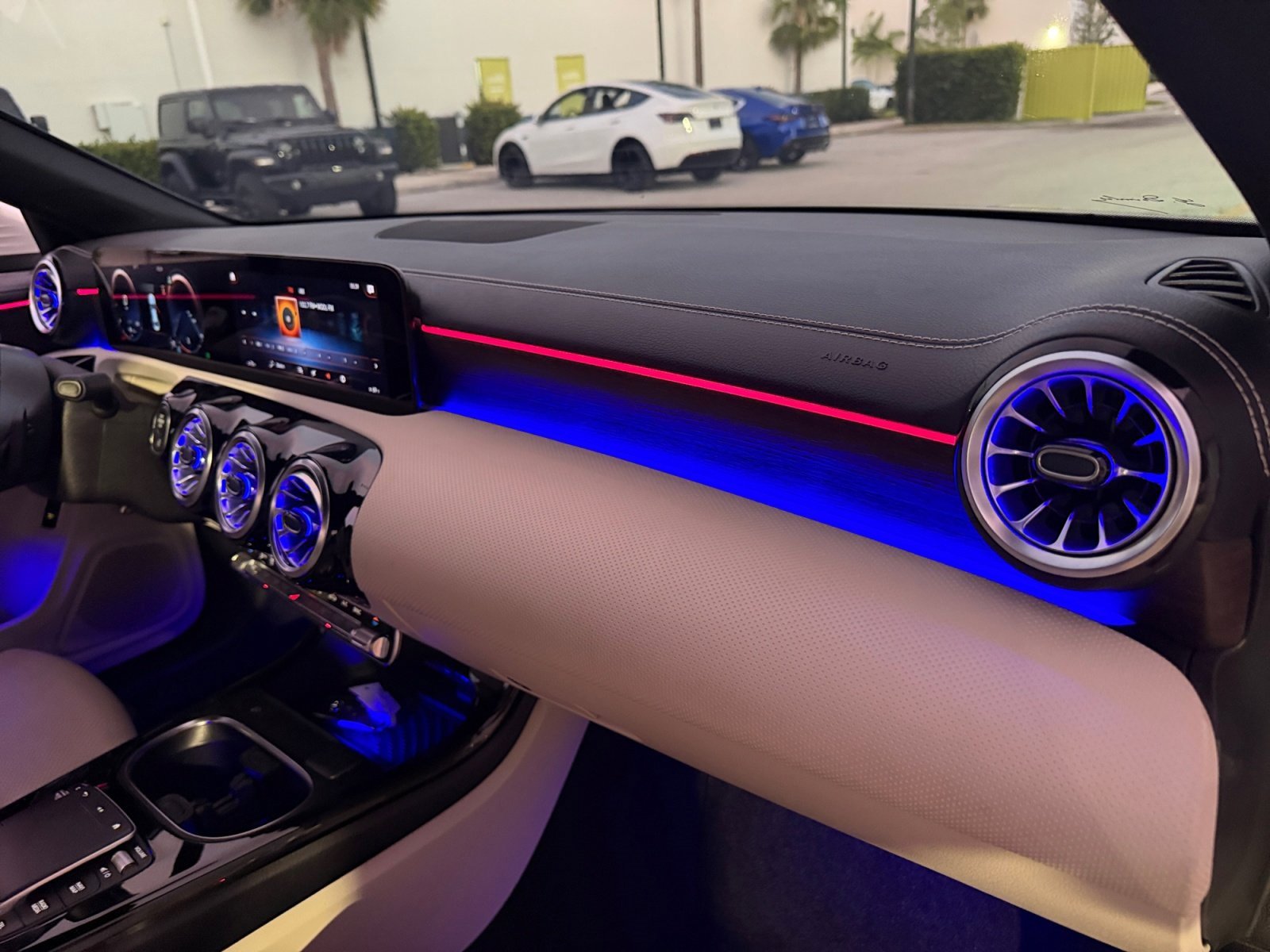 Used 2022 Mercedes-Benz CLA 250 image 16