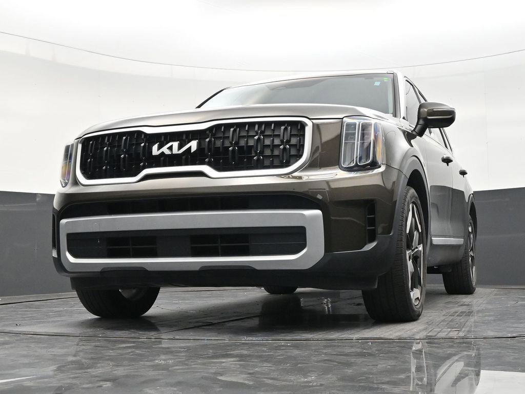 Used 2024 Kia Telluride EX FWD image 27