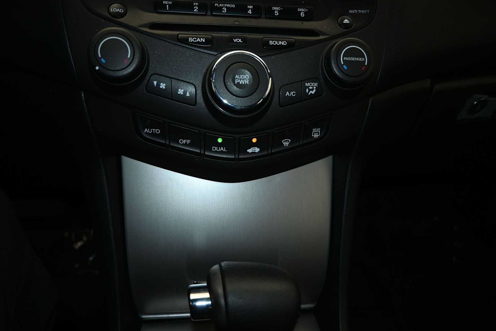 Used 2004 Honda Accord EX image 13