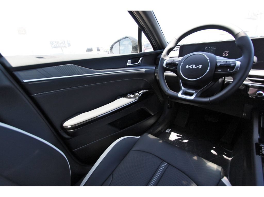 New 2026 Kia K5 GT-Line FWD image 9