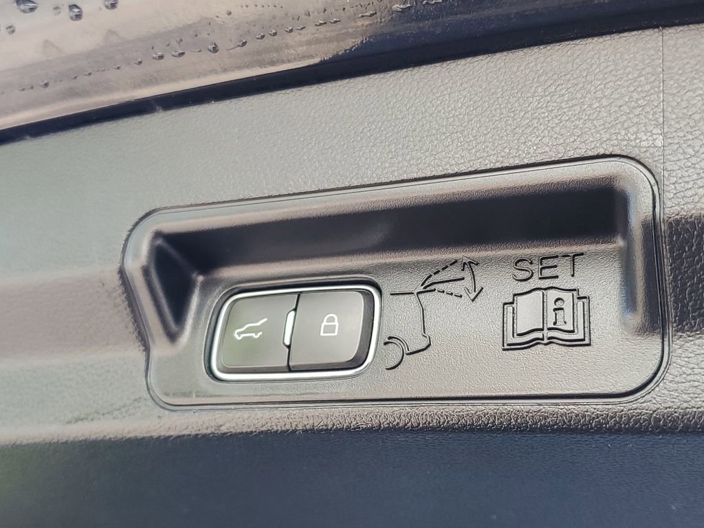 Used 2021 Ford Explorer ST w/ Equipment Group 401A image 10