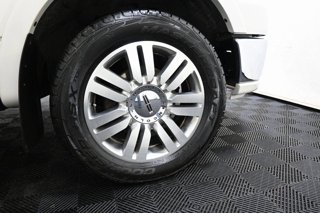 Used 2006 Lincoln Mark LT 4x4 image 32