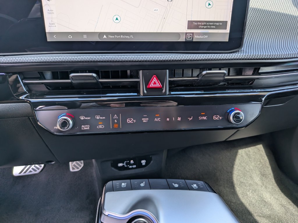 Certified 2025 Kia EV6 GT-Line RWD image 29