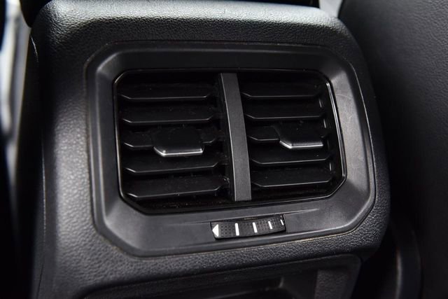 Used 2024 Volkswagen Tiguan SE AWD/4WD image 23