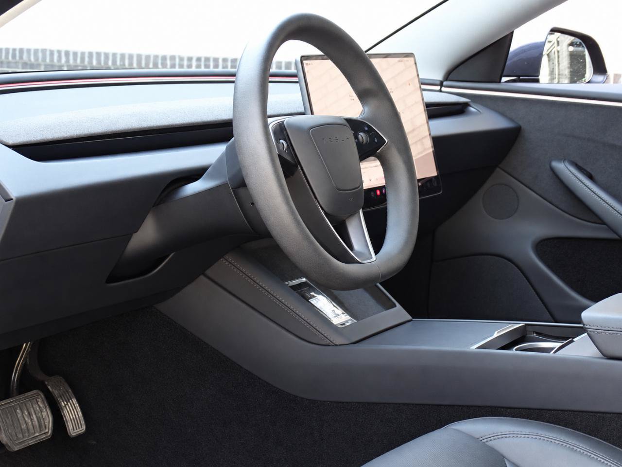 Used 2024 Tesla Model 3 Long Range AWD/4WD image 12